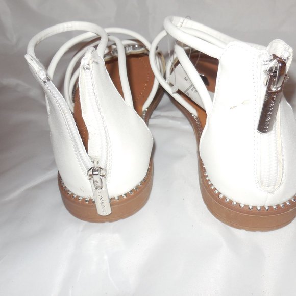 NEW TAHARI white Ankle Strap sandals Size 3 - Picture 2 of 9